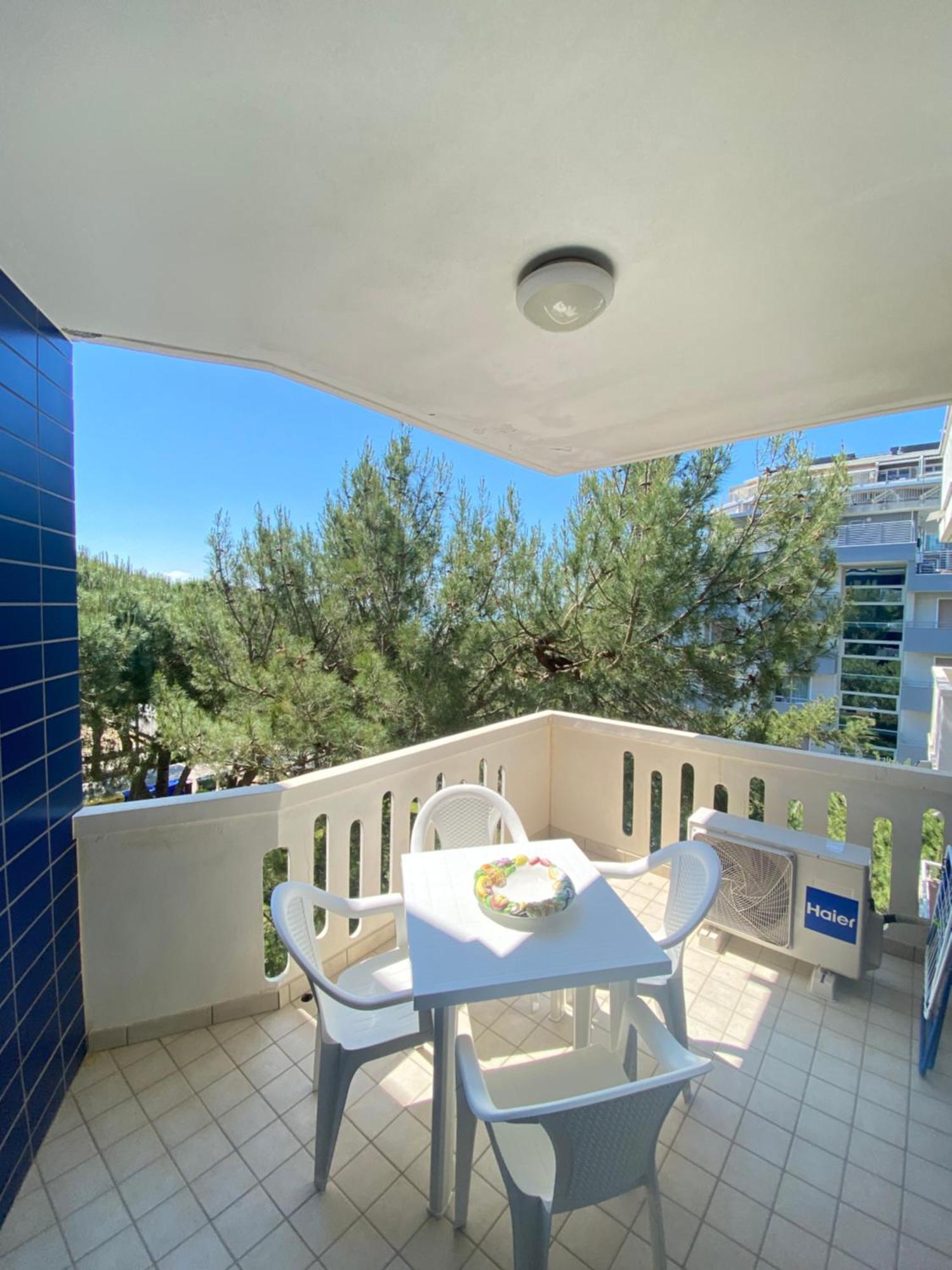 Apartment Blu Residence Lignano Sabbiadoro Bagian luar foto